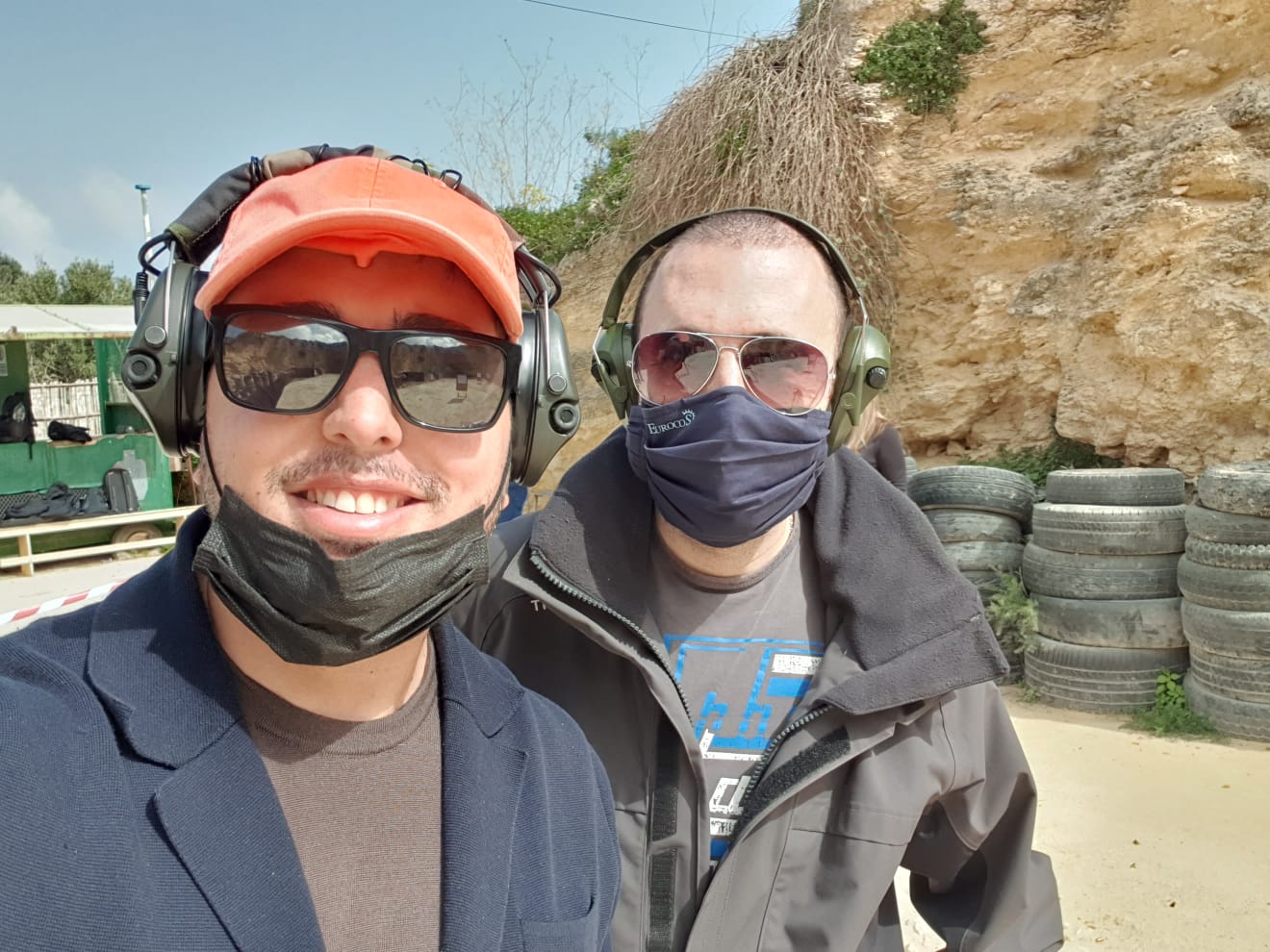 introduce friend to shooting